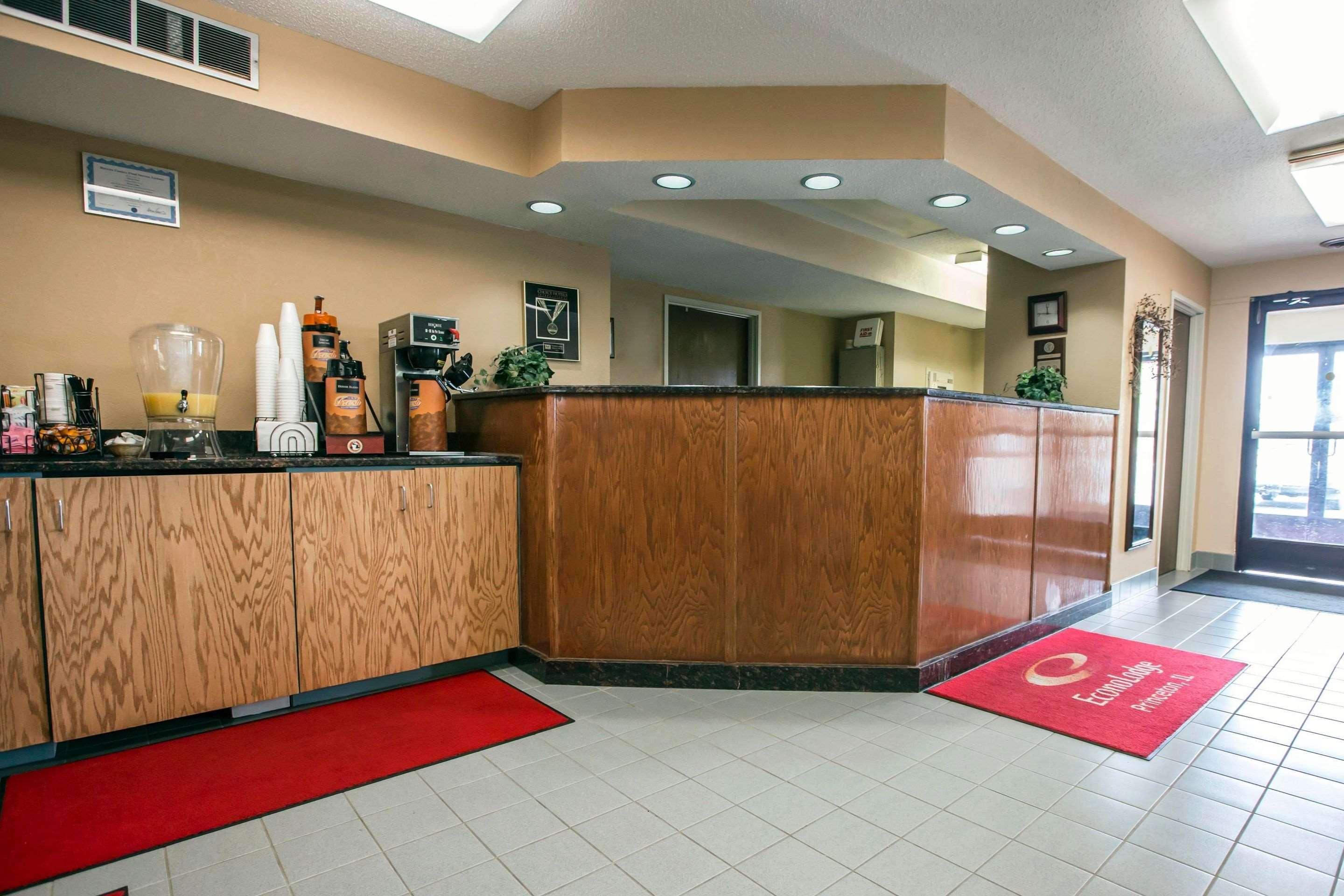 Econo Lodge Princeton Exterior photo