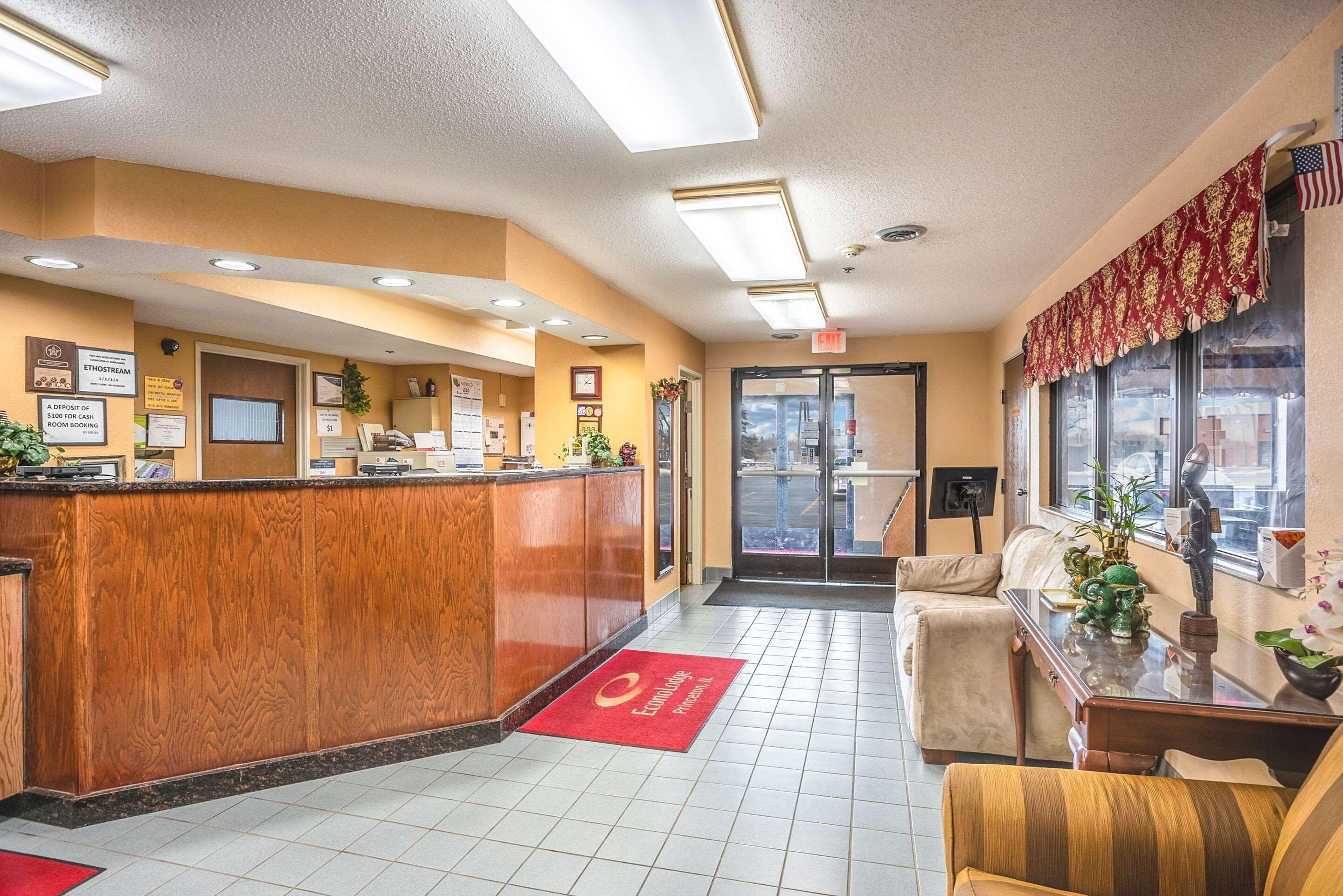 Econo Lodge Princeton Exterior photo